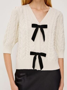 Rails Clarissa Ivory Cable-Knit V-Neck Sweater with Black Velvet Bows Small NWT